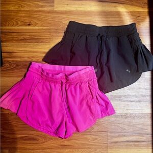 JoyLab Women's high rise pleated side Athletic Shorts size M